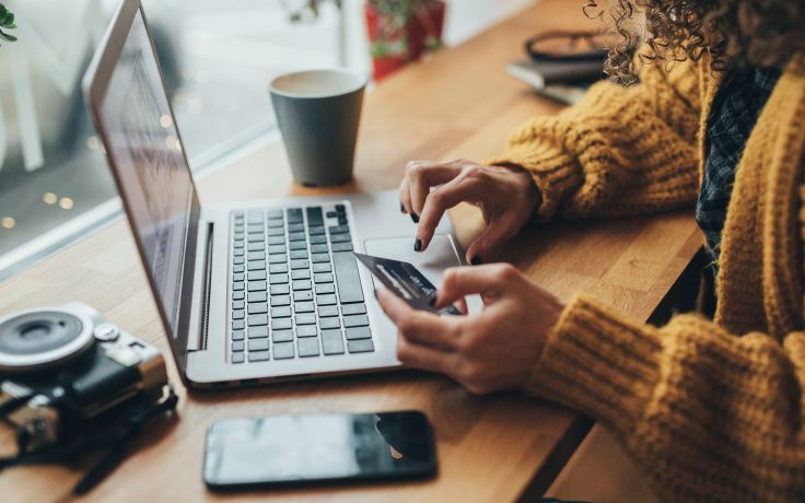 Rewards and Products Catalog with E-commerce Solutions